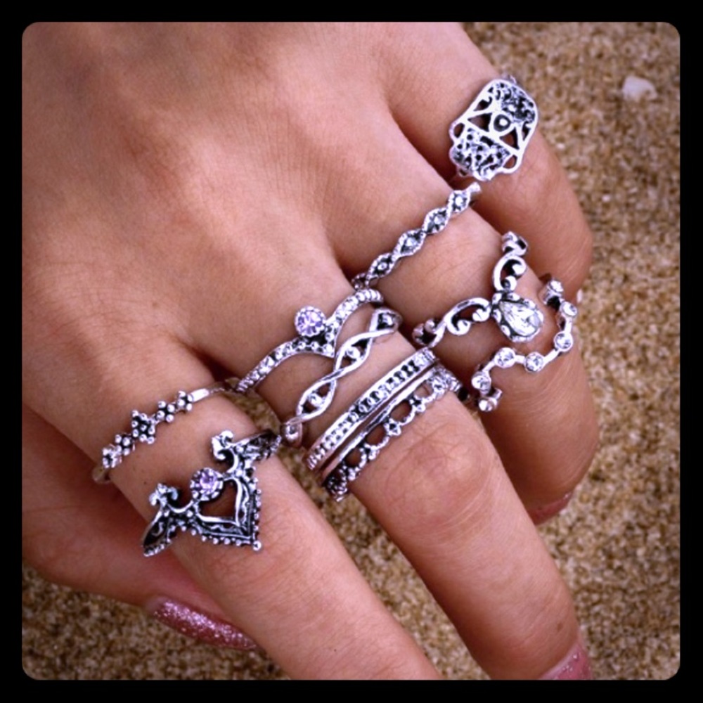 🎁 5/$35 || Gorgeous 10 Piece Ring Set - Picture 5 of 7